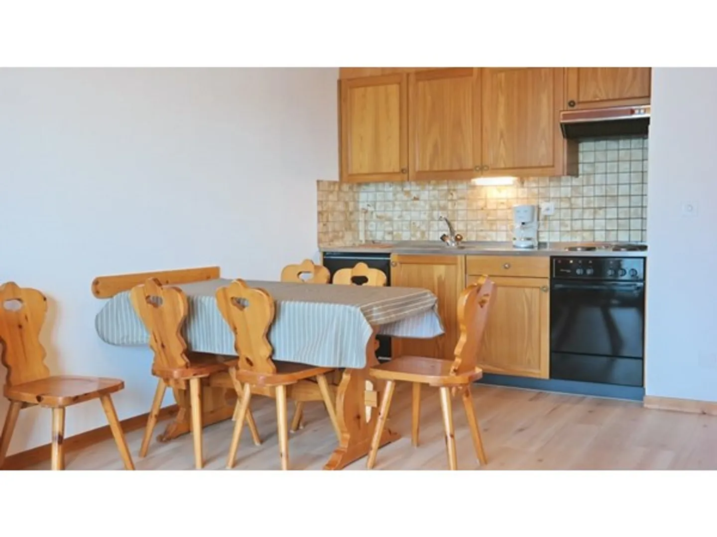 Charming Apartment in Champoussin - Photo 6 of 11