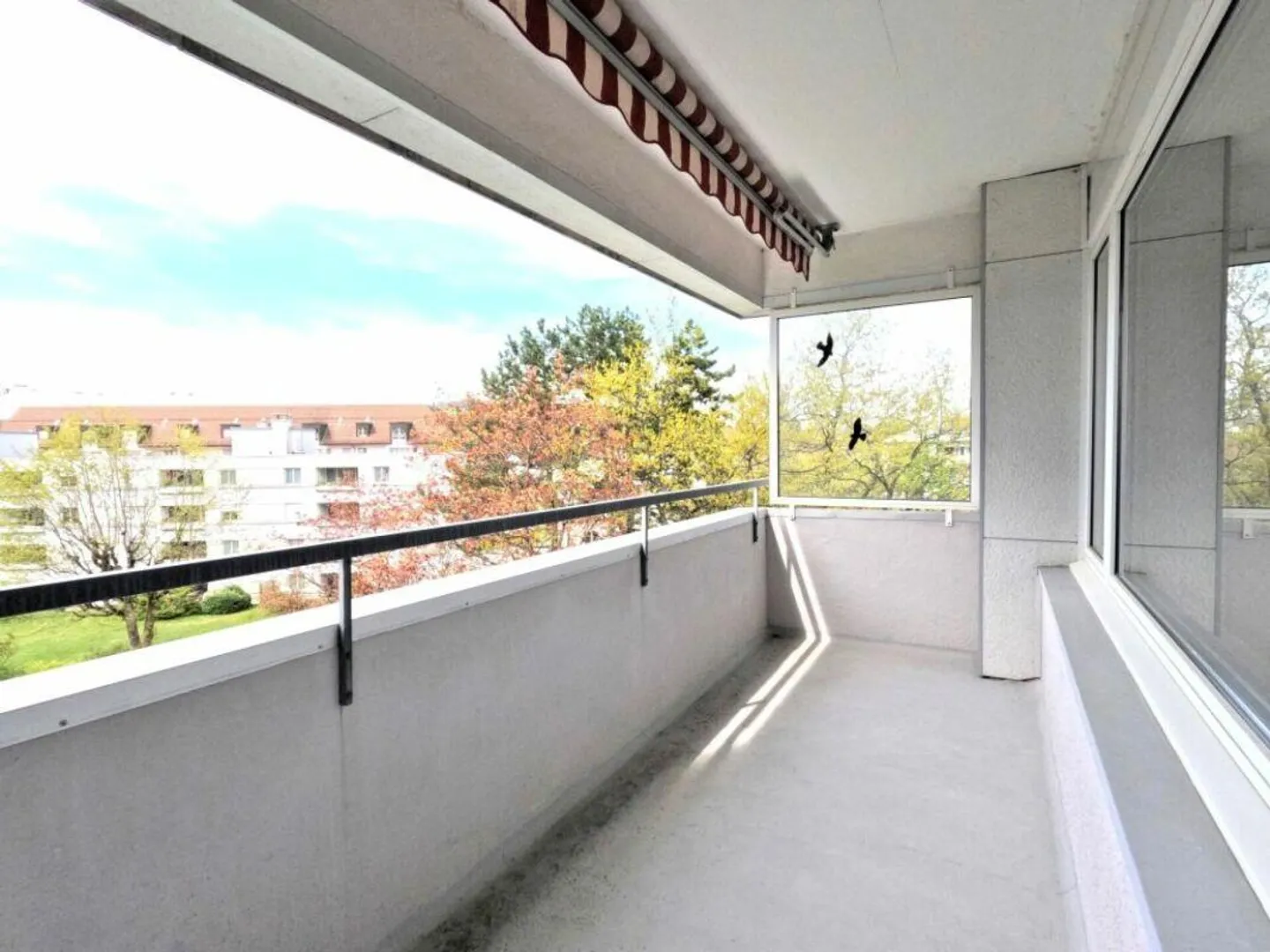 Your new home in a prime location with a top view! - Photo 3 of 11