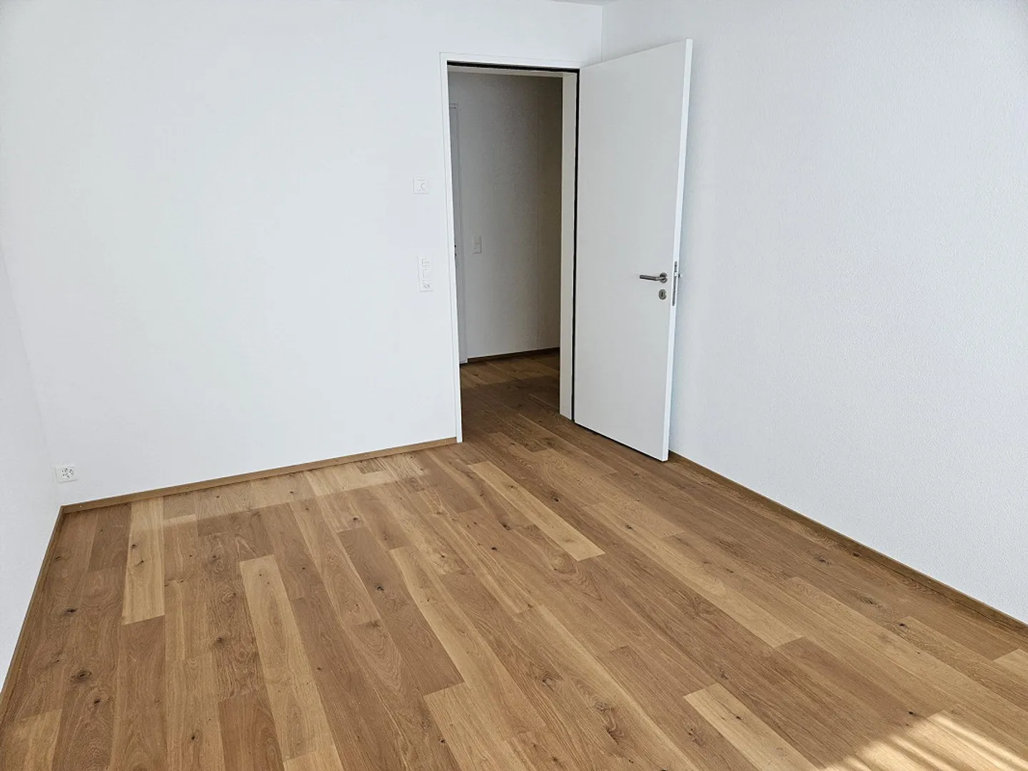 Appartement attrayant de 4,5 pièces directement à la gare d'Arth-Goldau et au parc animalier - Photo 10 sur 10