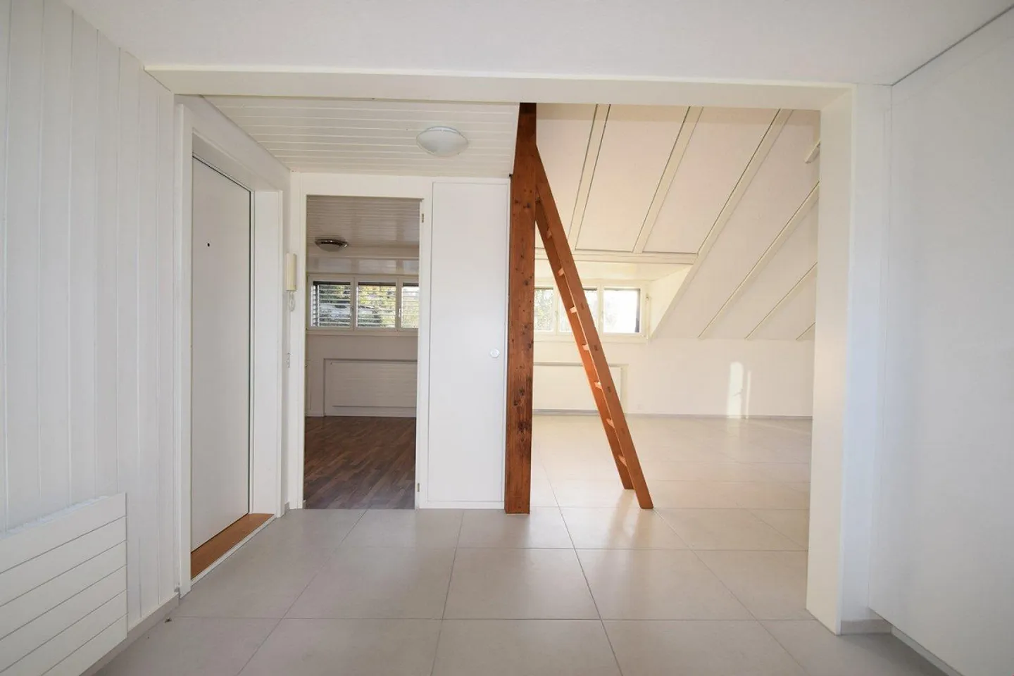 The ideal apartment for singles and young at heart - Photo 6 of 13