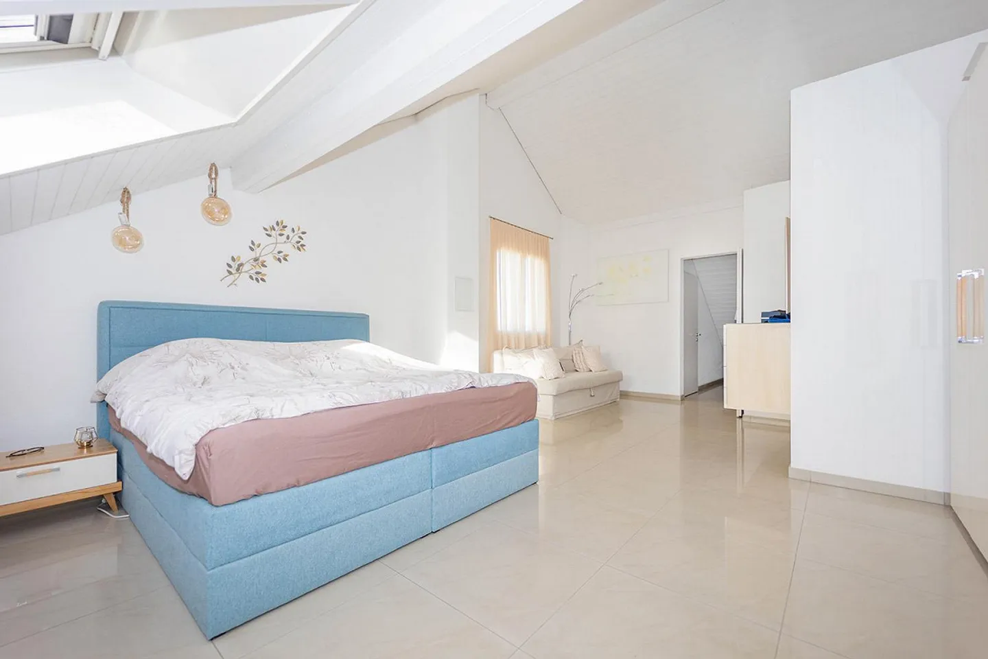 Casa unifamiliare angolare attraente con giardino esclusivo e Swimspa - Foto 12 di 15