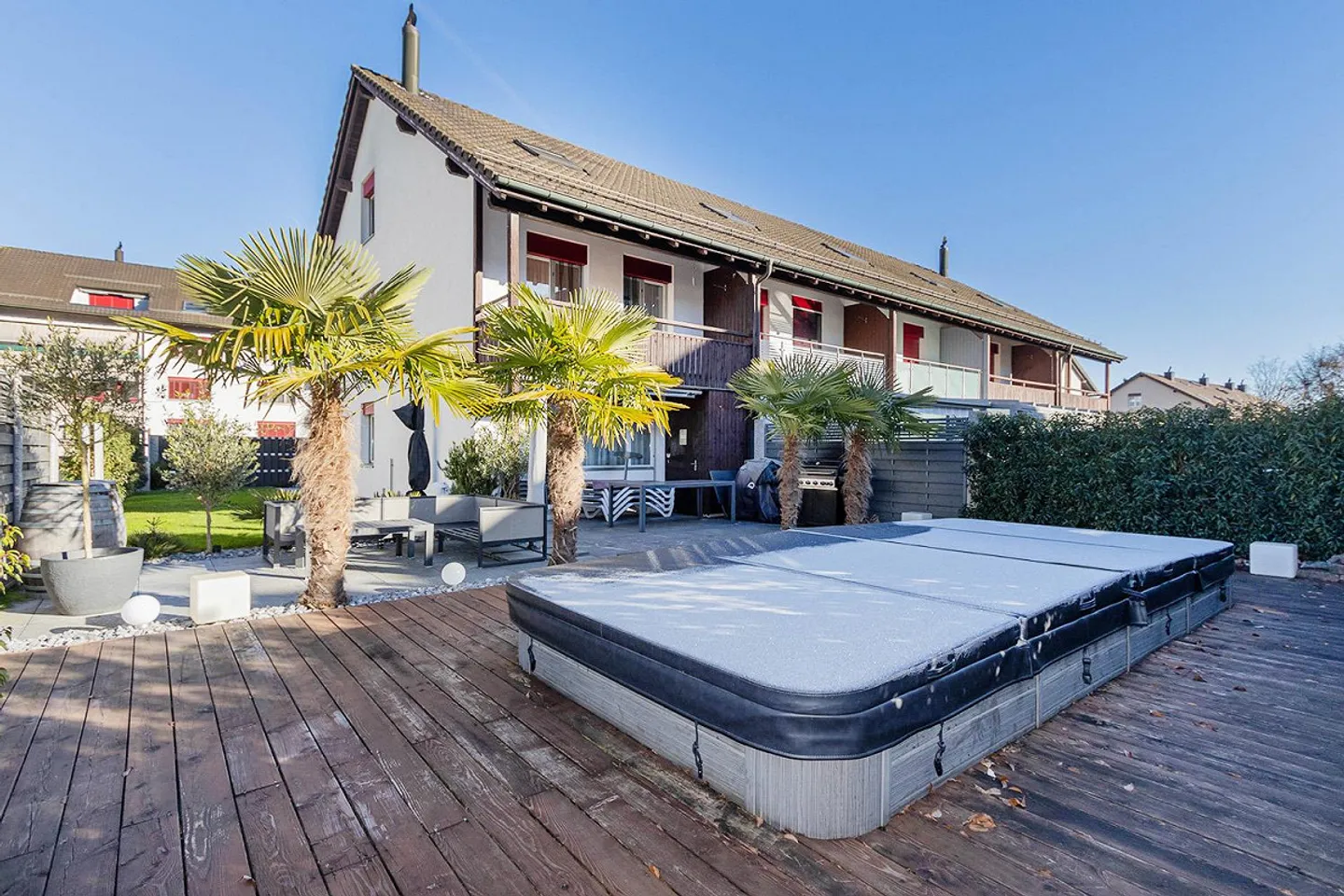 Casa unifamiliare angolare attraente con giardino esclusivo e Swimspa - Foto 10 di 15