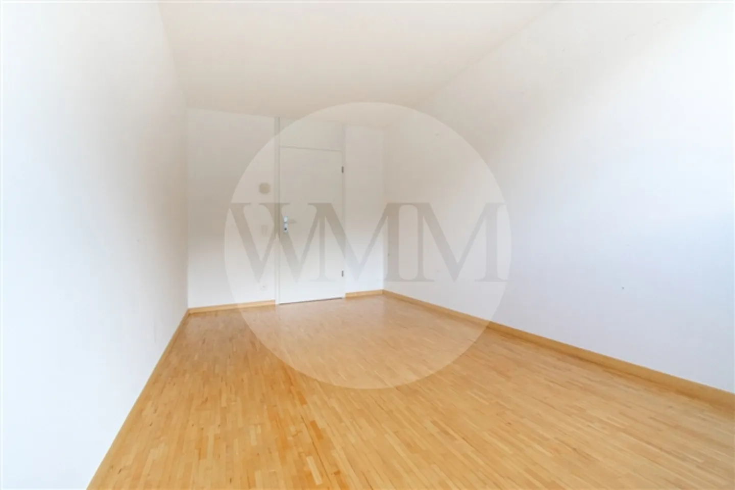 SPACIOUS 5.5-ROOM DUPLEX WITH PANORAMIC VIEW - Photo 9 of 15