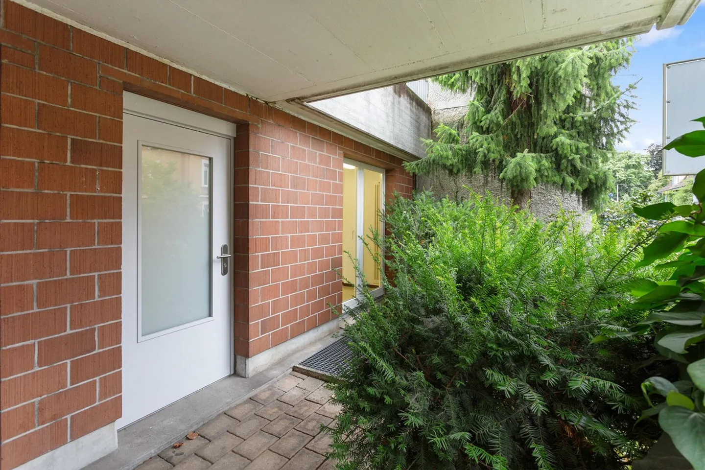 Your attractive new location in Winterthur - Photo 2 of 13