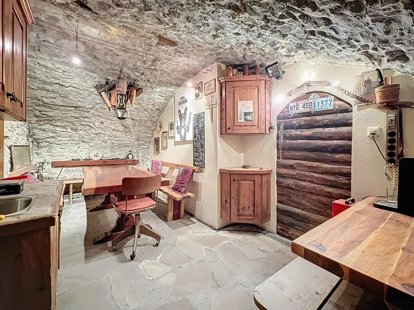 Splendid village house in Savièse - Photo 2 of 13