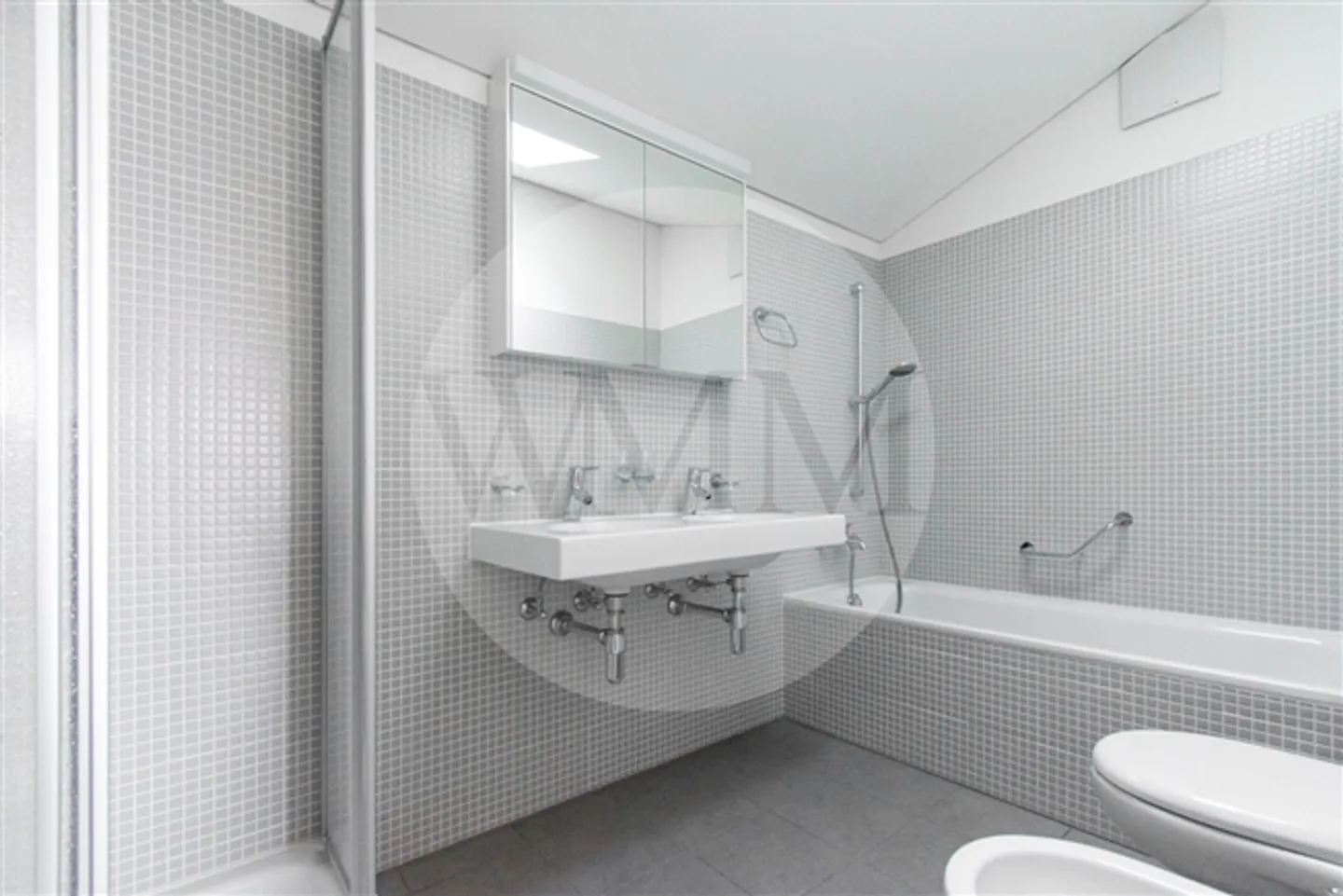 SPACIOUS 5.5-ROOM DUPLEX WITH PANORAMIC VIEW - Photo 12 of 15