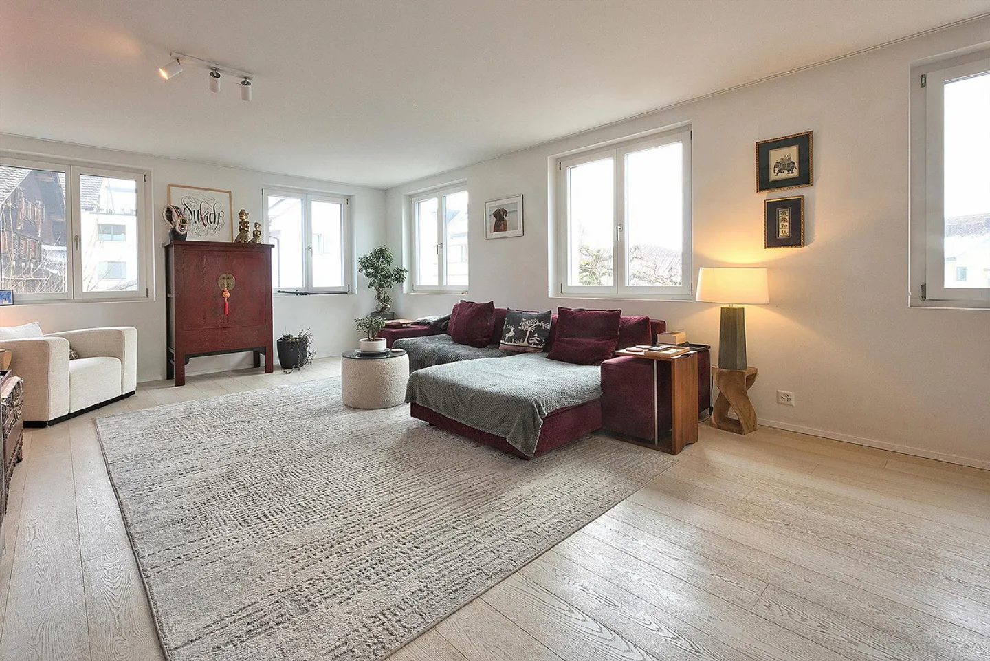 Appartement lumineux et confortable de 4,5 pièces - Photo 5 sur 12