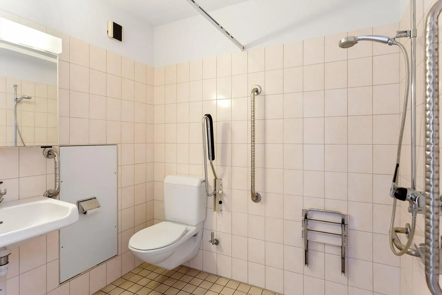 Your attractive new location in Winterthur - Photo 12 of 13