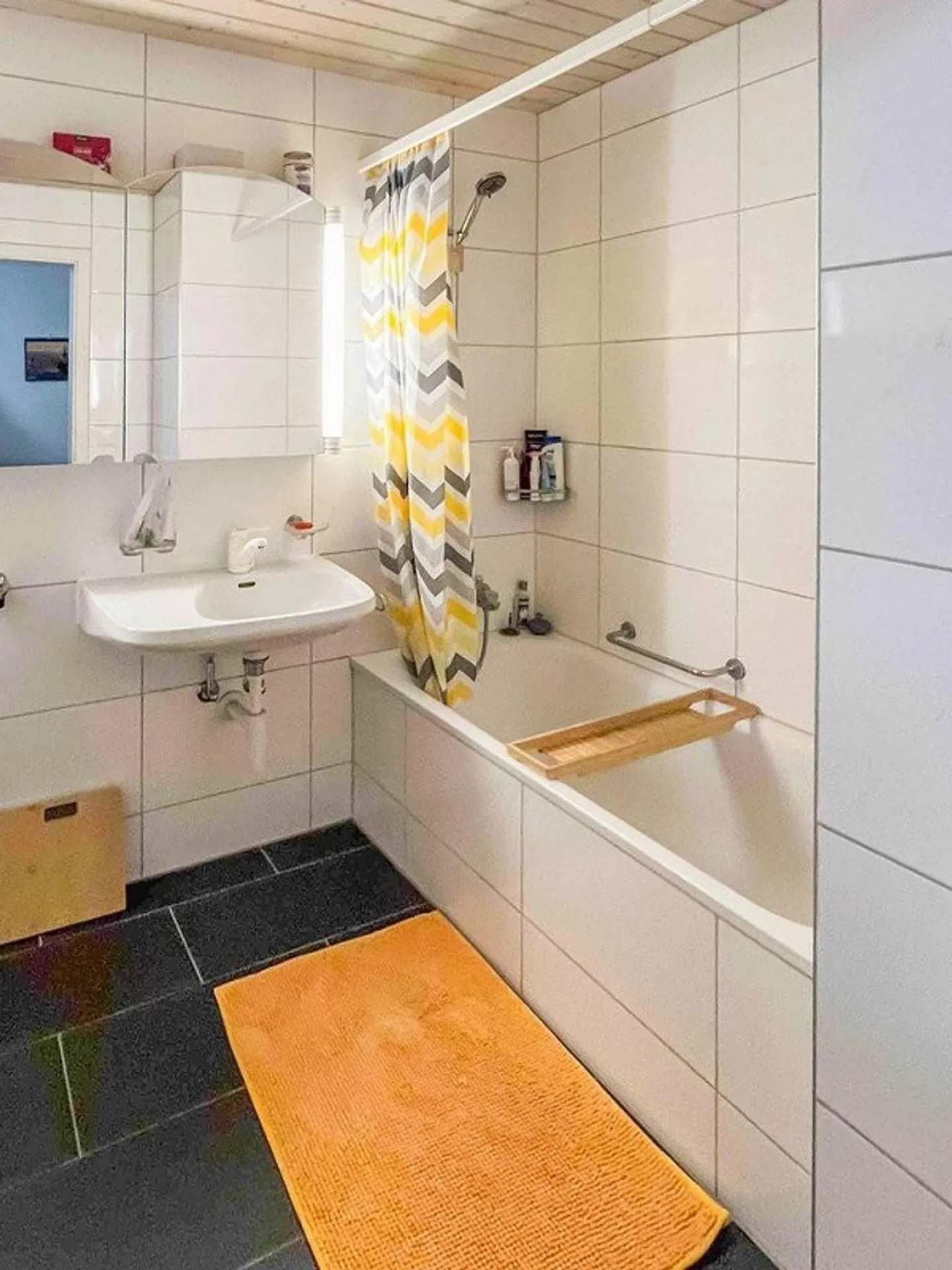 Hell, modern, charming - 2.5-room apartment at Zihlkanal - Photo 6 of 7