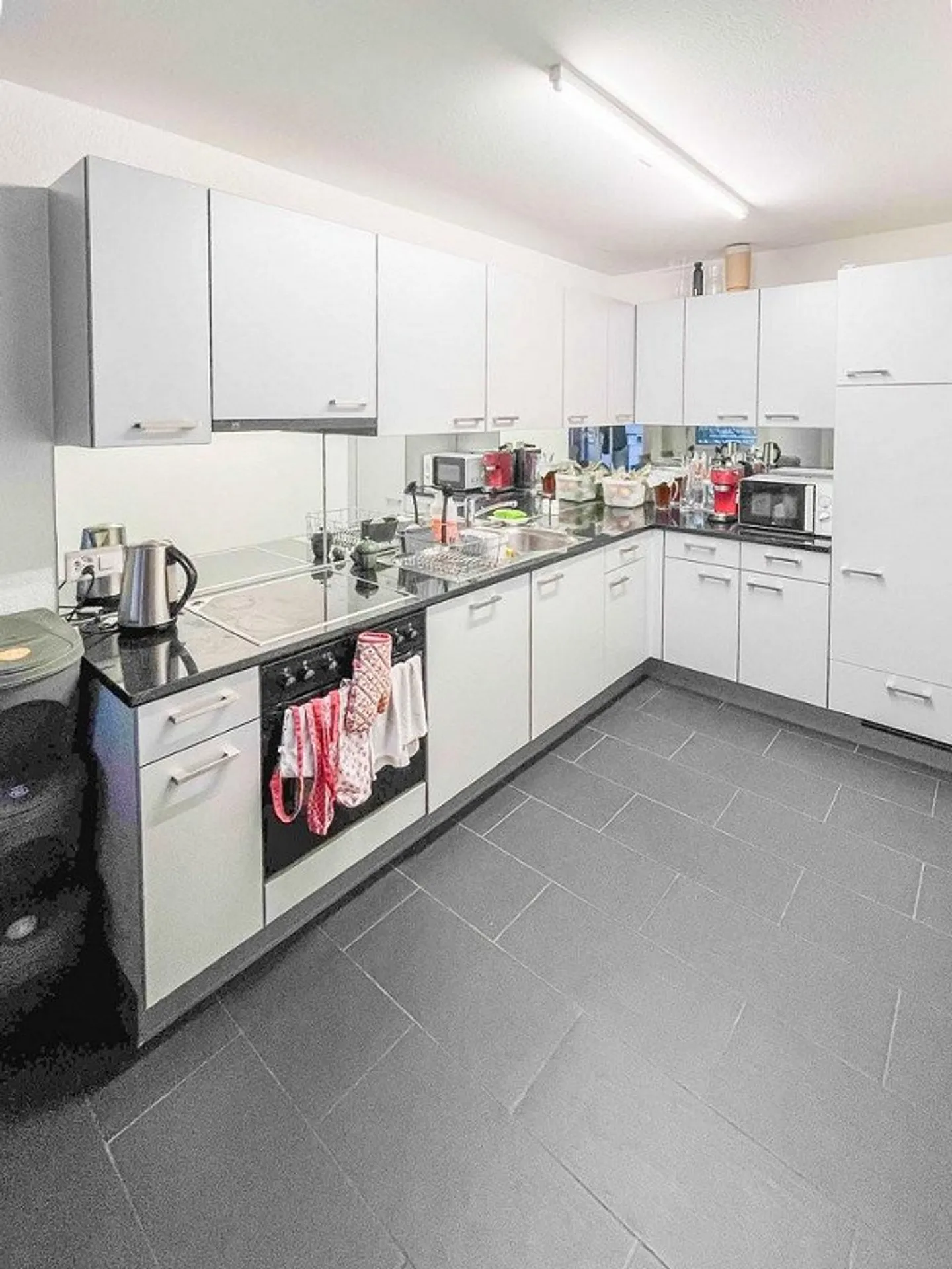 Hell, modern, charming - 2.5-room apartment at Zihlkanal - Photo 5 of 7