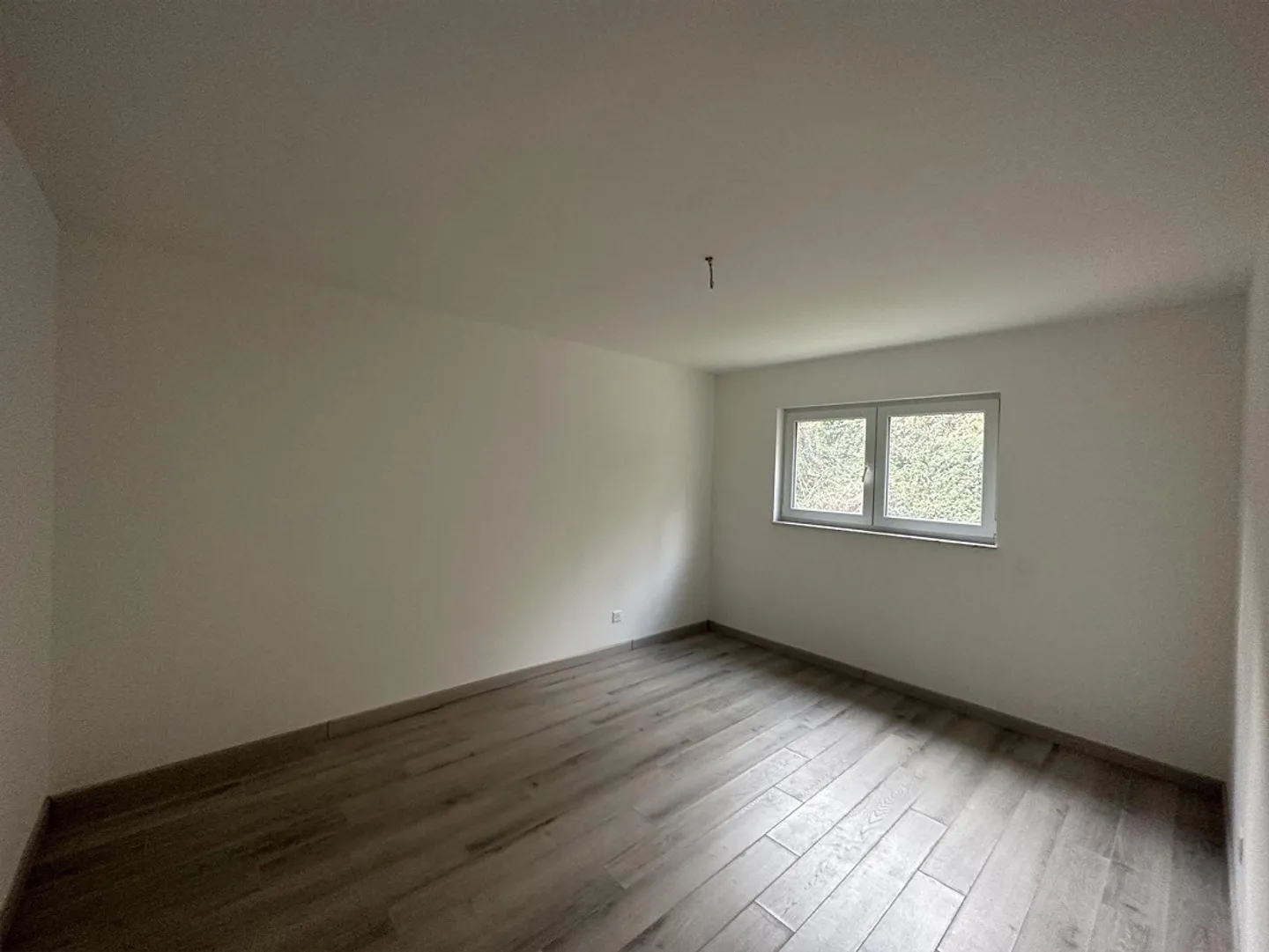 À VENDRE APPARTEMENT LUMINEUX À DEUX PAS DE LA FRONTIÈRE - Photo 6 sur 10