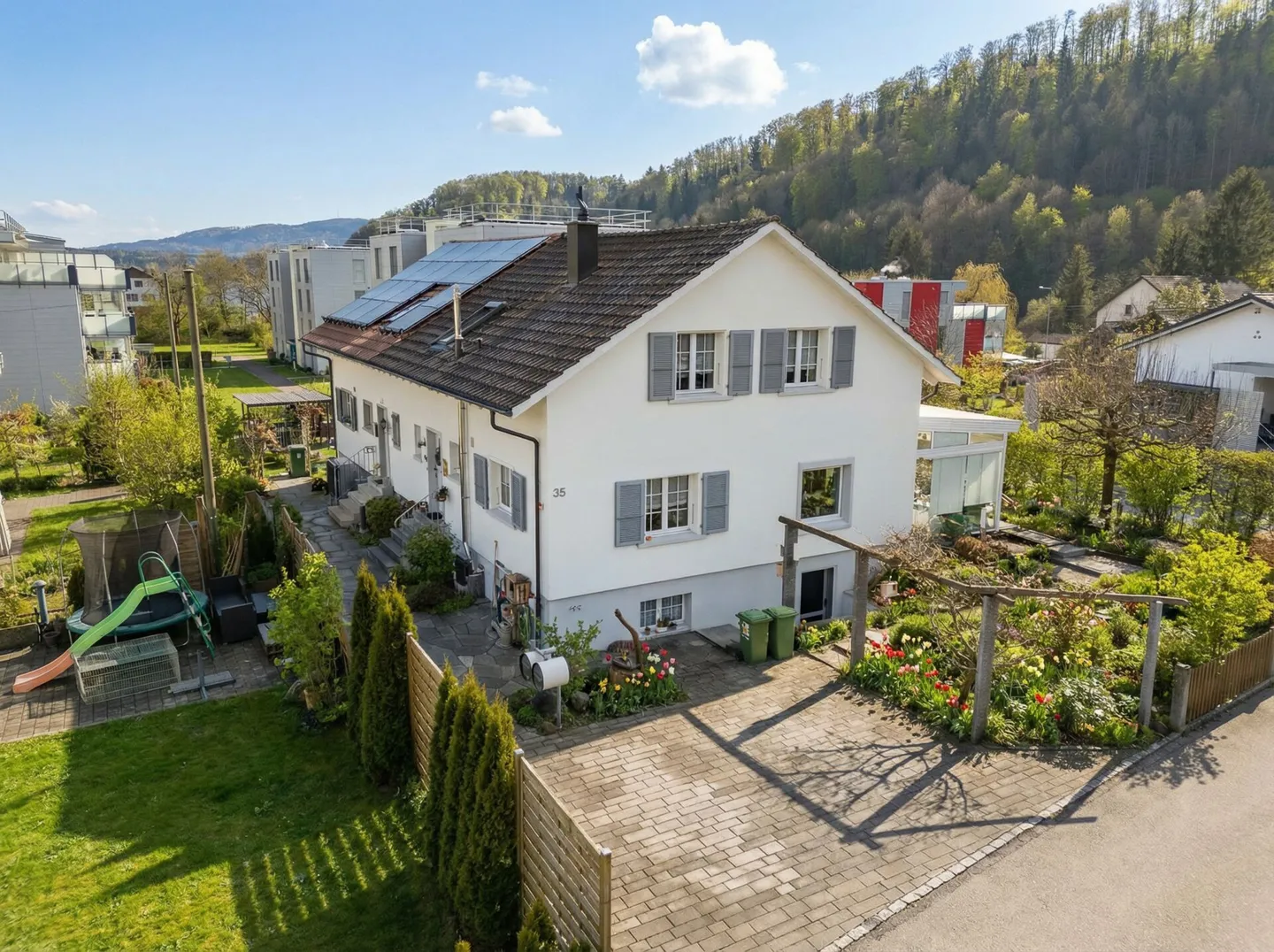 Maison familiale double de 5½ pièces - Photo 1 sur 22
