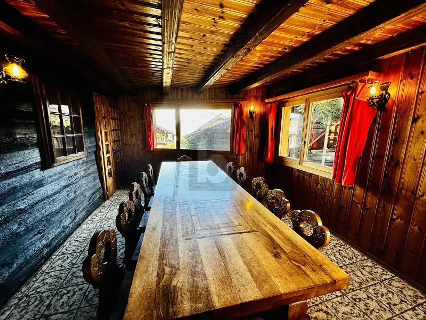 AVEC GRANDE SALLE, FORT POTENTIEL, PETIT PARADIS - Photo 3 of 6