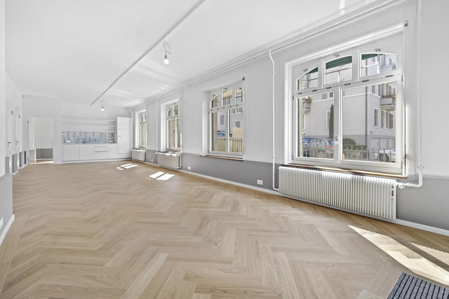 Bürofläche im Kreis 6 mit Gartensitzplatz - Foto 2 von 4