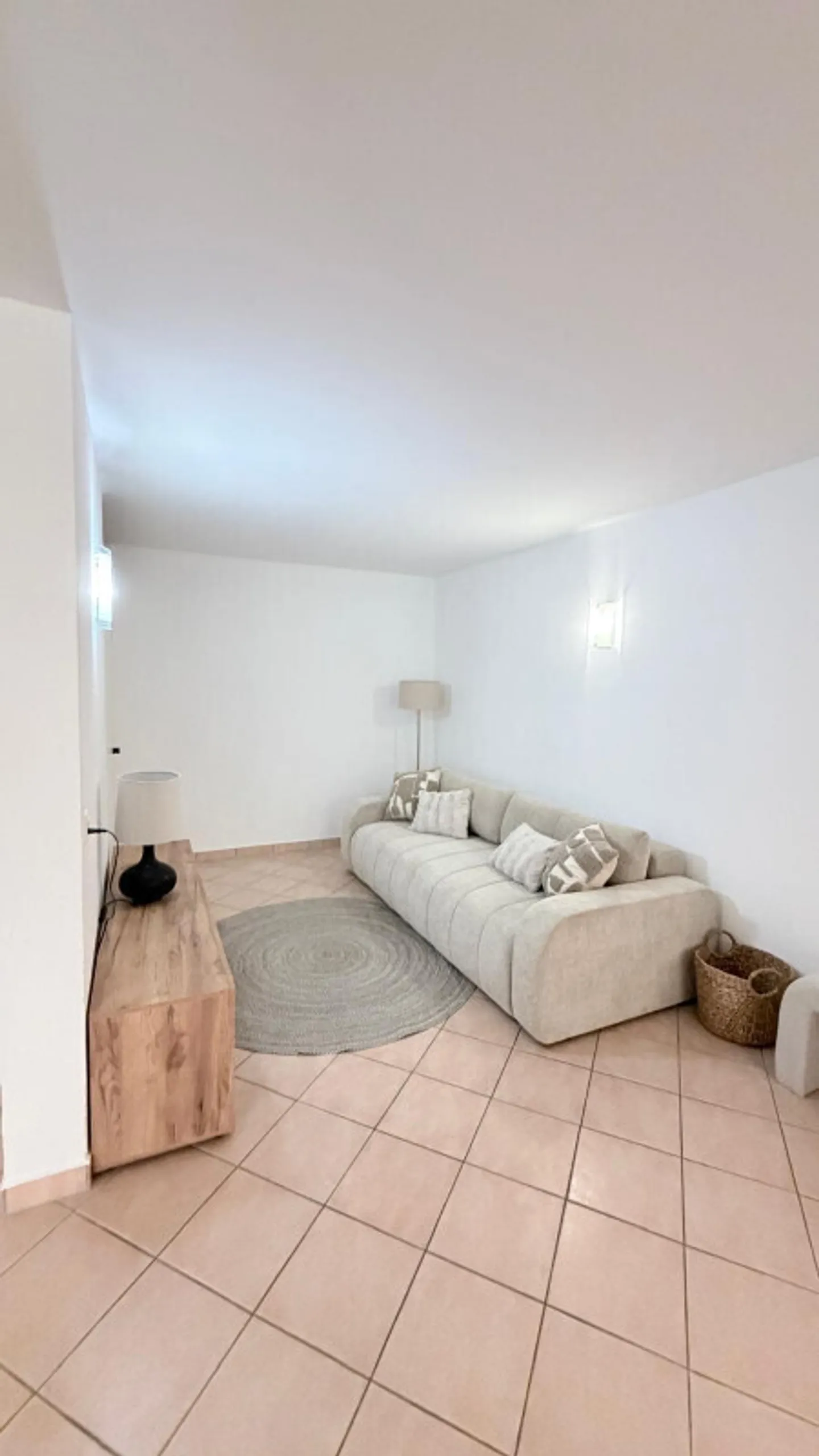 Appartement meublé 1.5 pièce lumineux  Centre Montreux  Location flexible  CH - Foto 5 von 13