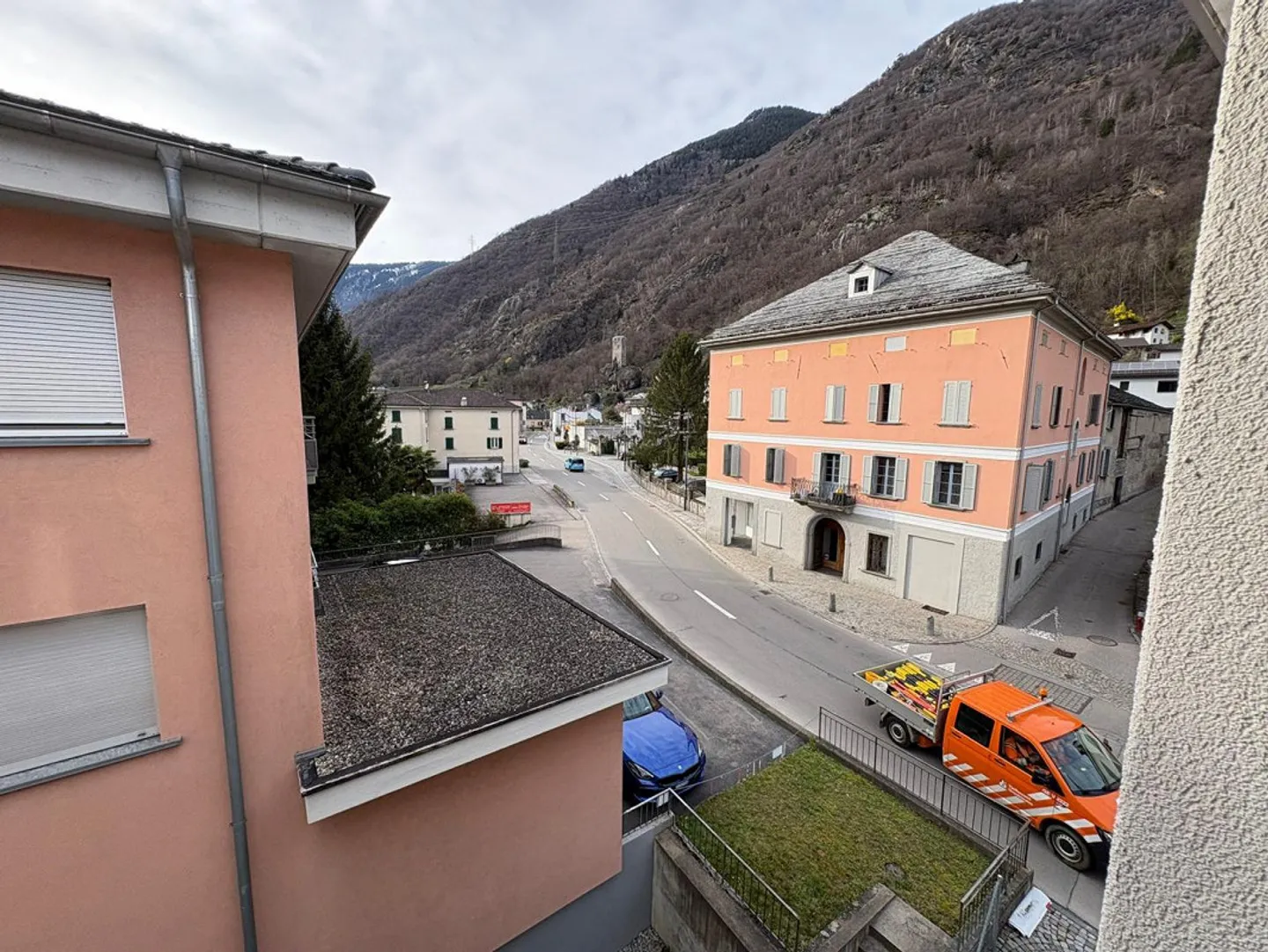 2 1/2-Room Penthouse Apartment - Photo 16 of 25