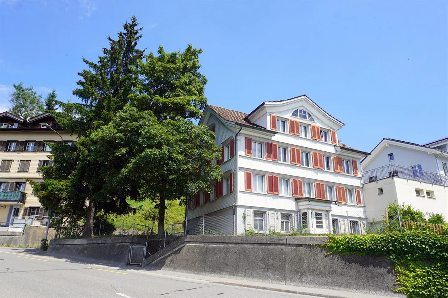 6 1/2-Zimmer-Wohnhaus mit Studio - Foto 4 von 19