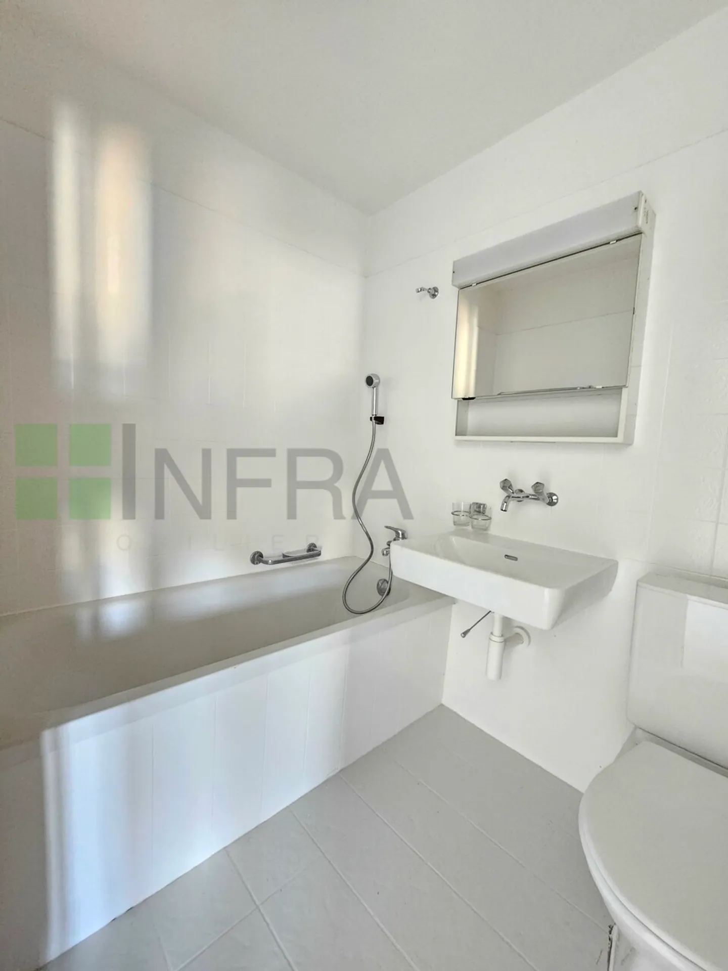 Appartamento in affitto - Foto 5 di 7