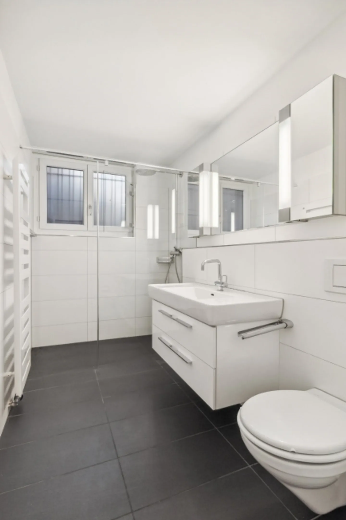 Geräumige Wohnung mit Garten Zugang - Foto 4 von 4