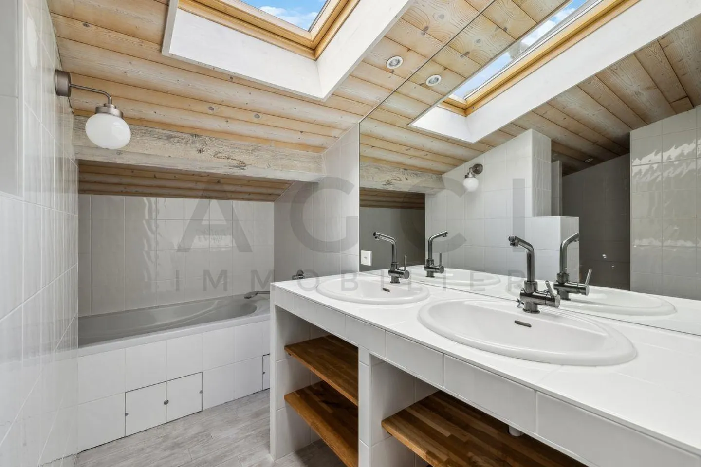 Maison du XVIIe de charme rénovée  - Charme, volumes et authenticit... - Photo 13 sur 13