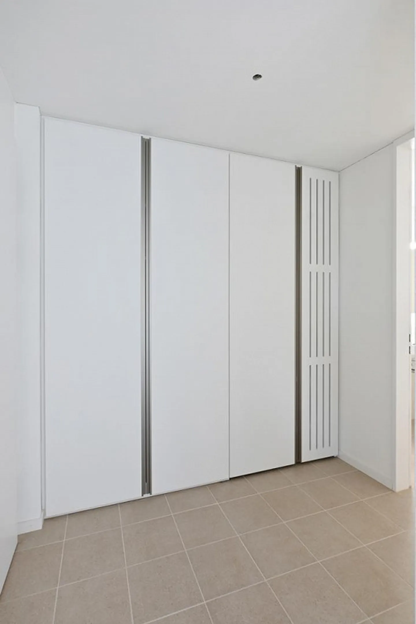 Moderne 2.5-Zimmerwohnung - Foto 6 von 8