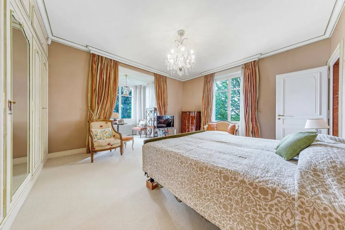 Proprietà eccezionale nel cuore di un quartiere residenziale - Foto 10 di 12