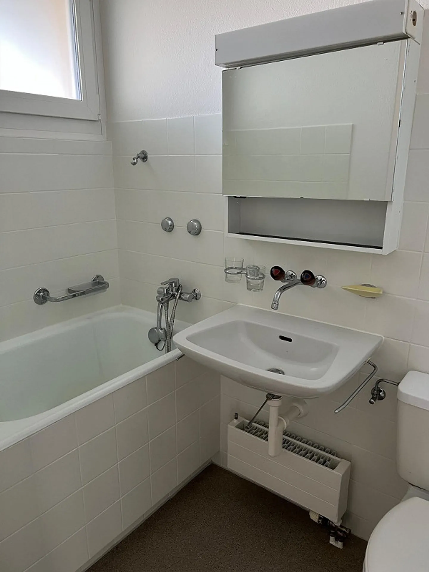 Single apartment in a quiet location is looking for you! - Photo 2 of 5