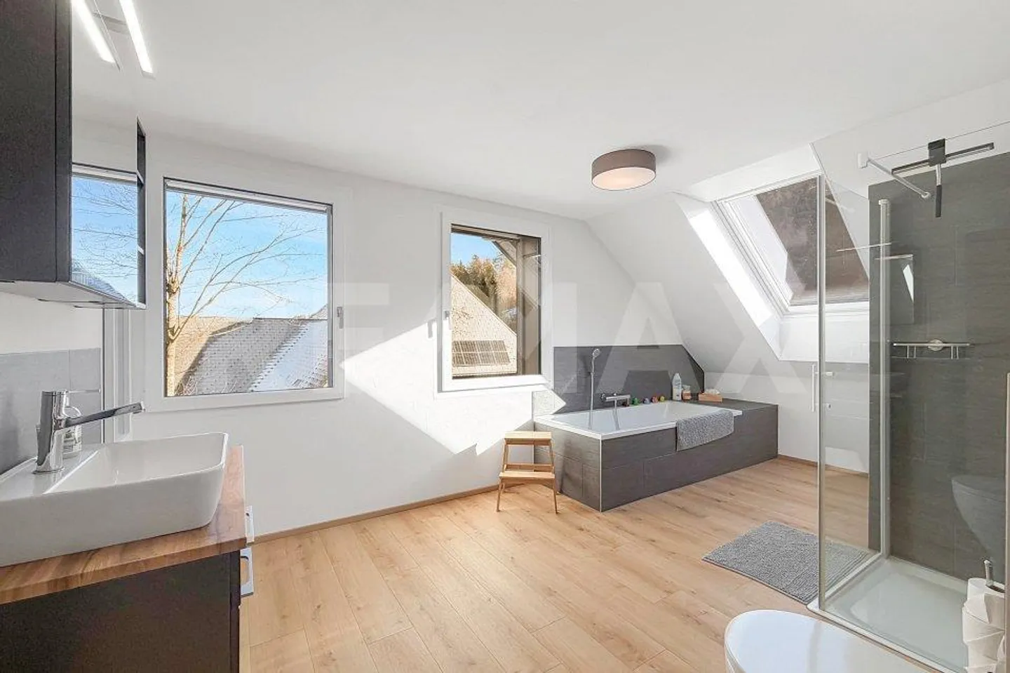 Wohnen und Arbeiten unter einem Dach - grosszügiges Zuhause nahe Be... - Photo 6 sur 13