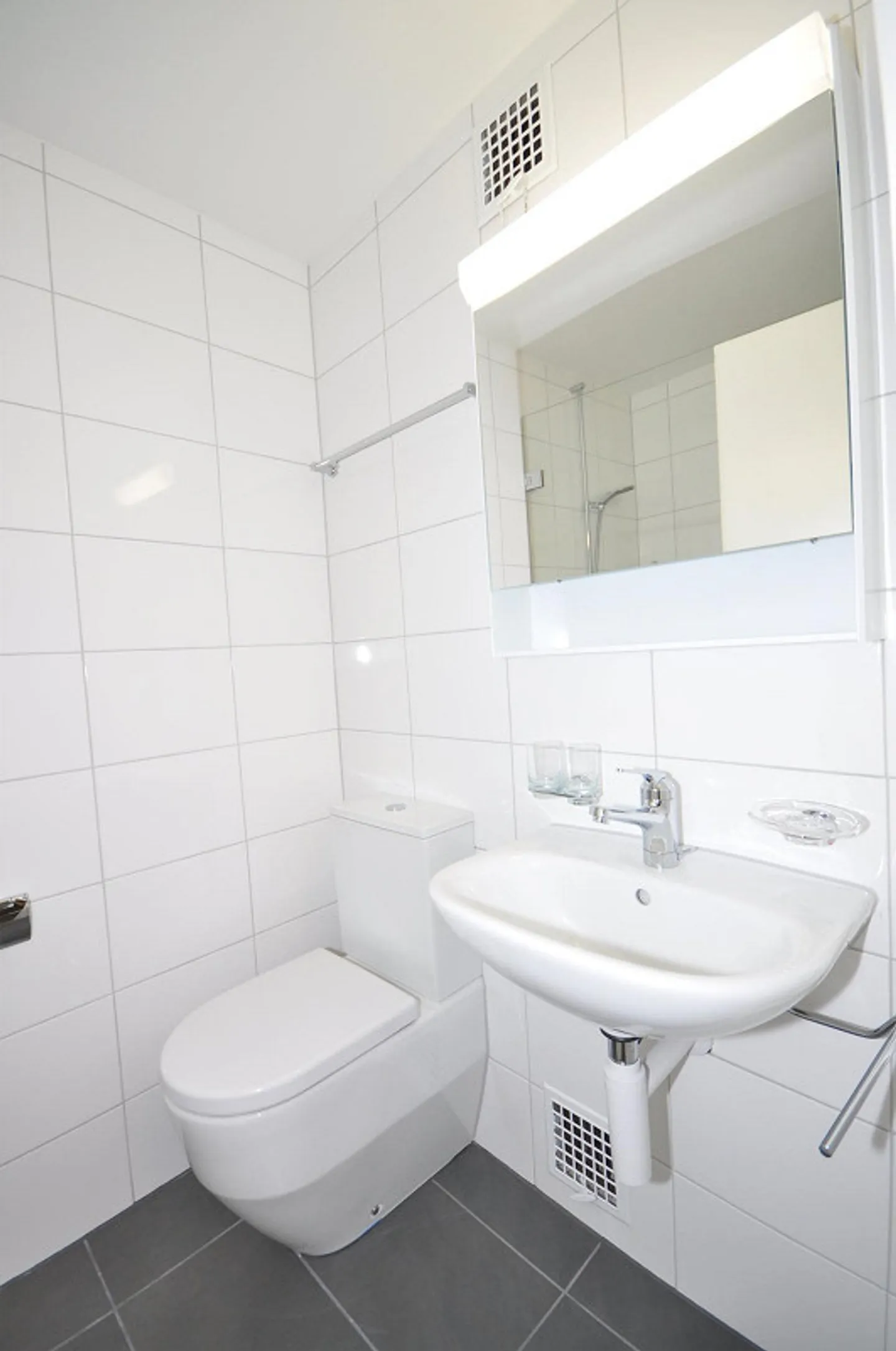 Charming 1-room apartment near the Rhine - Photo 6 of 8