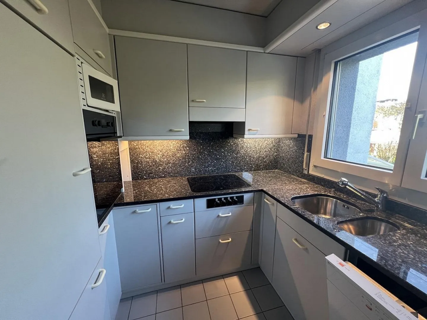 Ottima casa a schiera angolare in un quartiere popolare - Foto 9 di 14