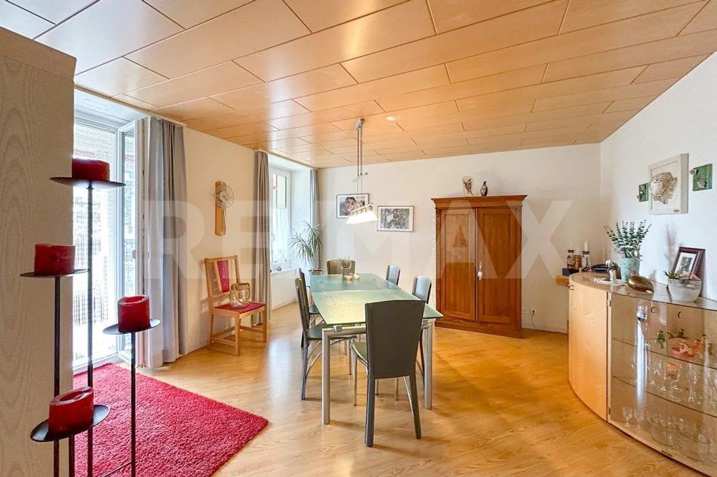 Proprietà residenziale e commerciale attraente in una posizione centrale - Foto 4 di 13