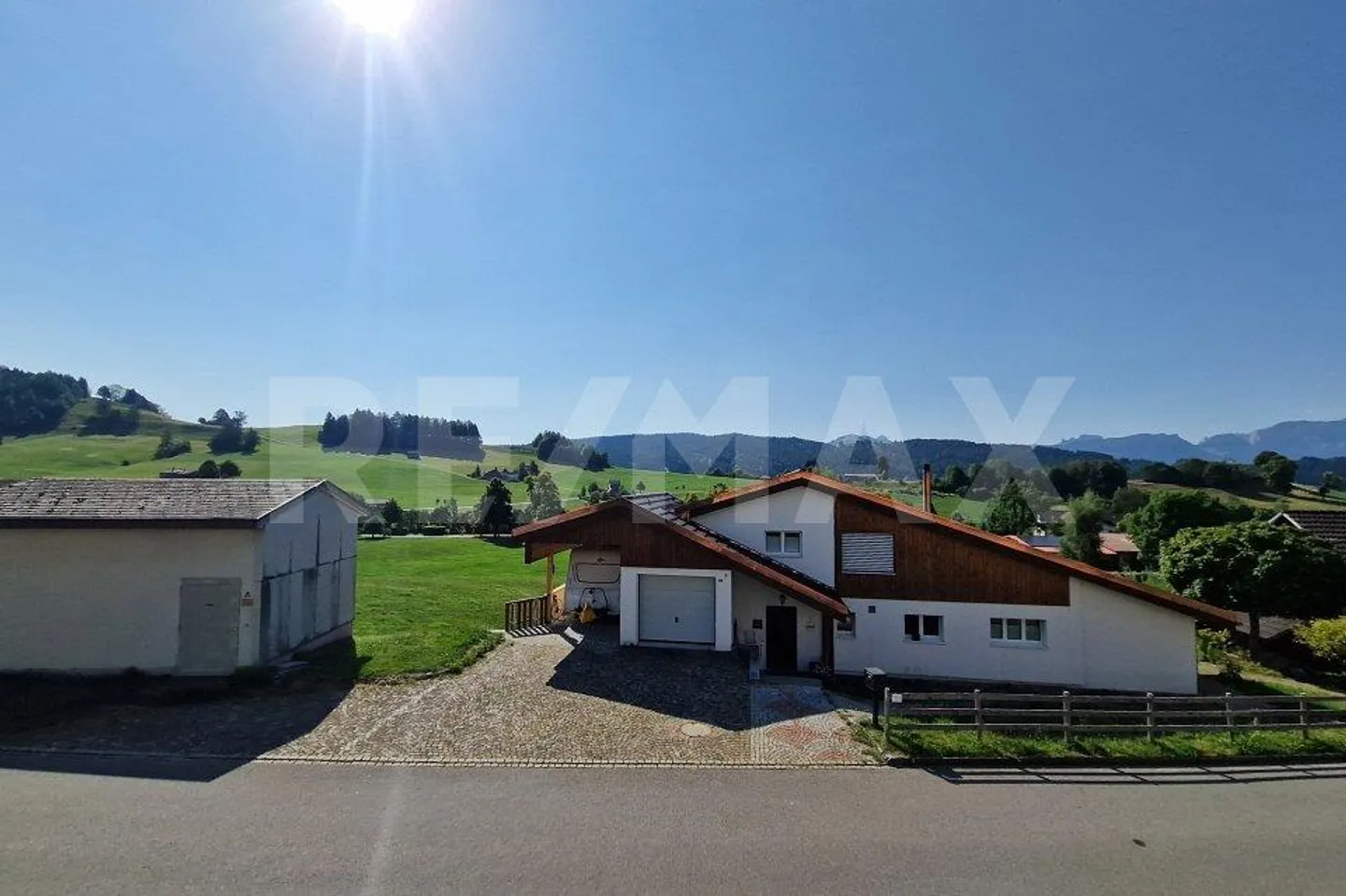 Ein Zuhause voller Licht, Weite und Geborgenheit – Ihr neues Reihen... - Foto 12 di 13