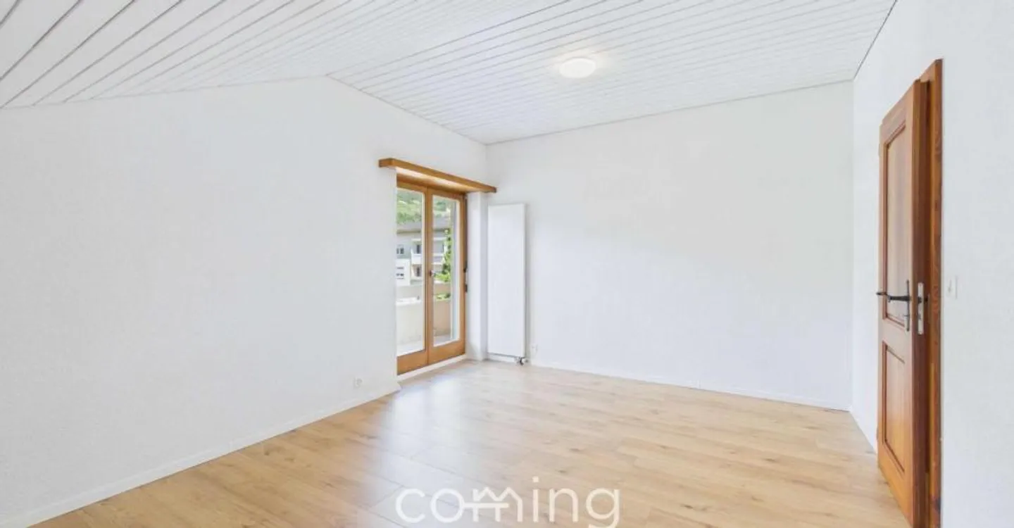 Living with a View - Spacious 6-Room Duplex Apartment in Susten - Photo 10 of 12