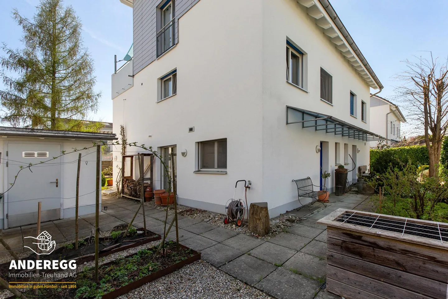 Charmantes Doppelhaus in Wiesendangen - Foto 2 von 13