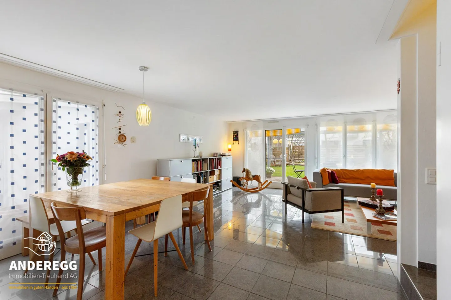 Charmantes Doppelhaus in Wiesendangen - Foto 4 von 13