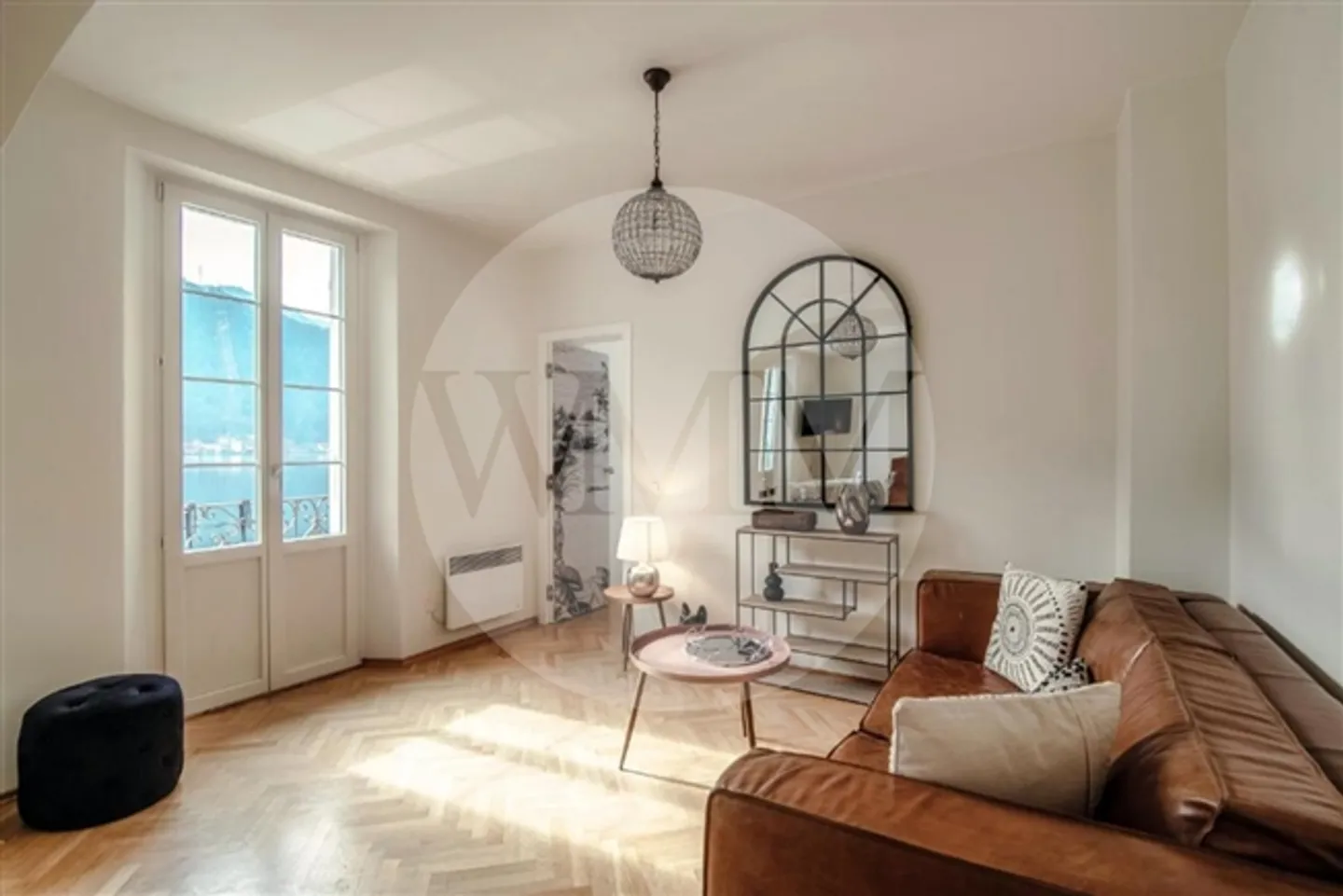 «CHARMANTE 2.5-ZIMMER-MÖBLIERTE WOHNUNG MIT HERRLICHEM SEEBLICK» - Foto 2 von 10