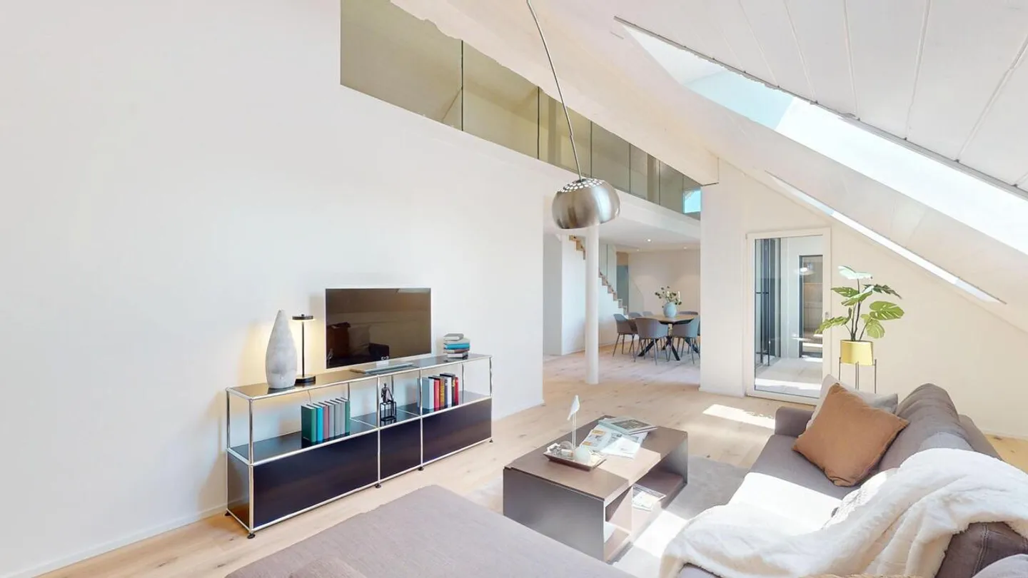 Luxuriöse Attika-Wohnung in ZH - Foto 1 von 8