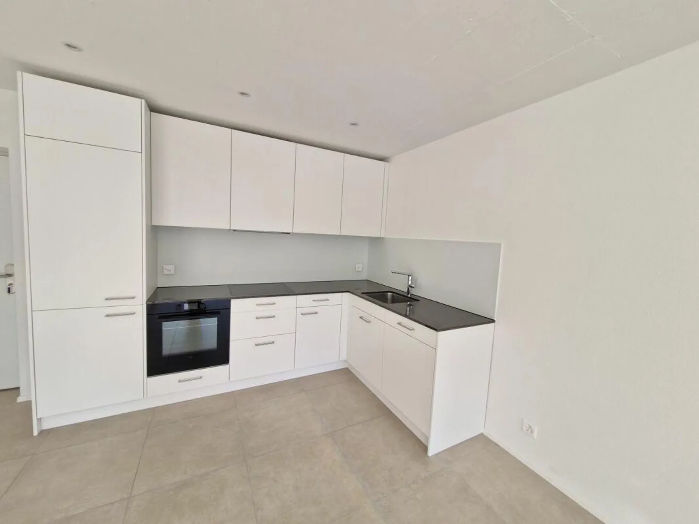 Helle 2.5-Zimmerwohnung - Foto 3 von 7