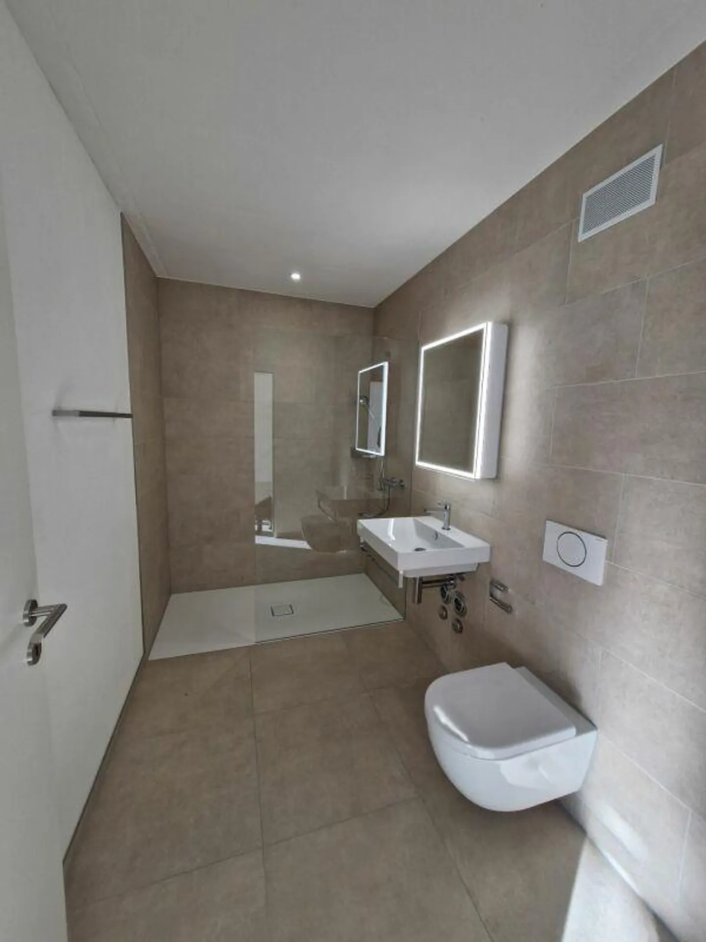 Helle 2.5-Zimmerwohnung - Foto 4 von 7