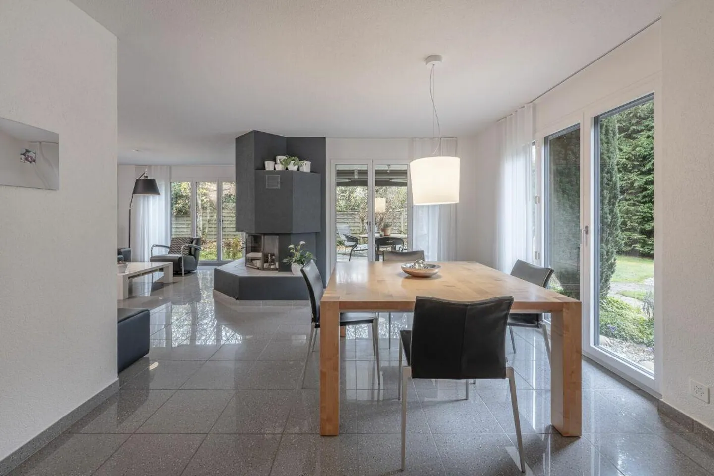 Maison individuelle indépendante dans la verdure avec beaucoup d'intimité - Photo 4 sur 13