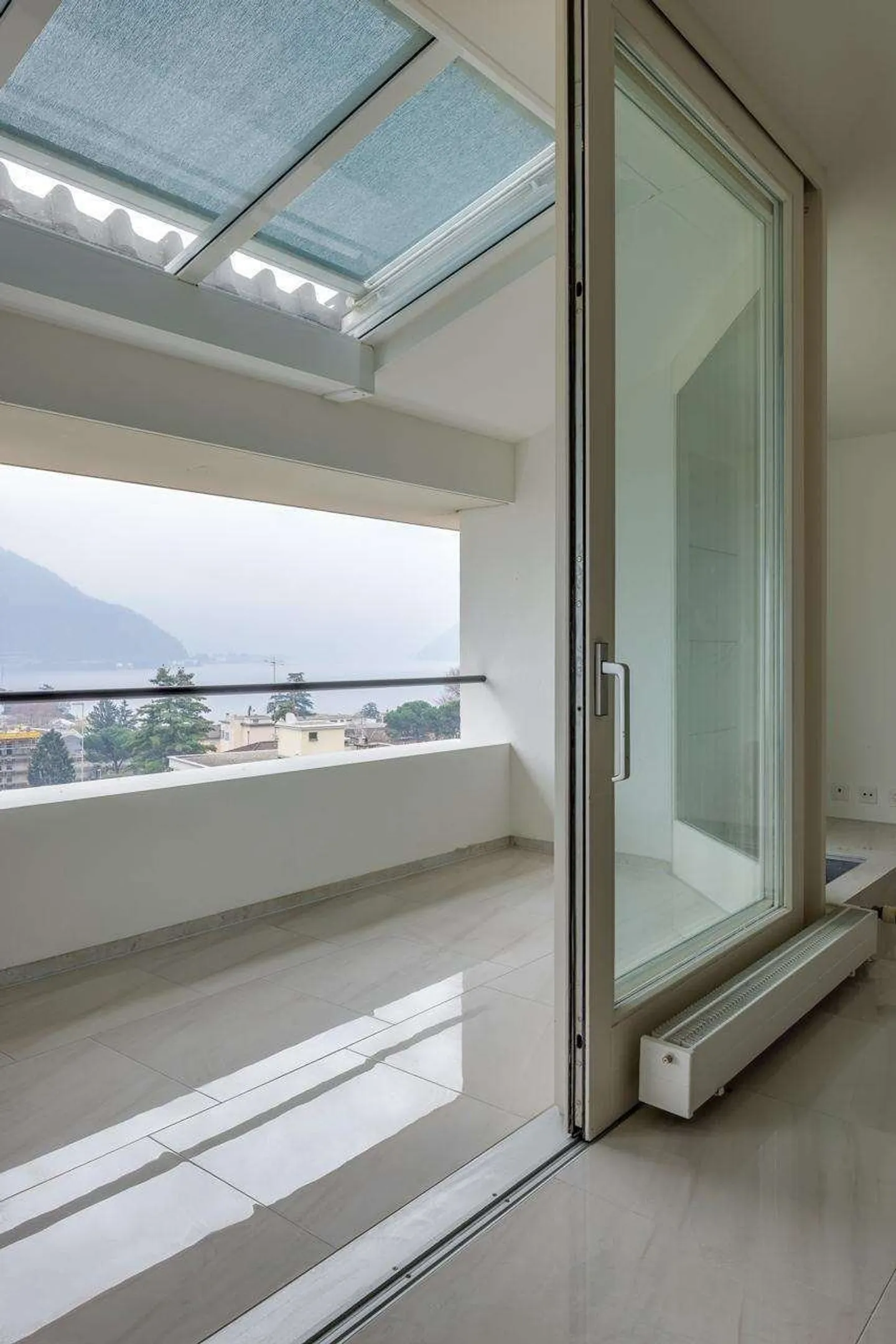 Duplex zur Miete in Melide mit Seeblick und großem Balkon - Foto 4 von 13