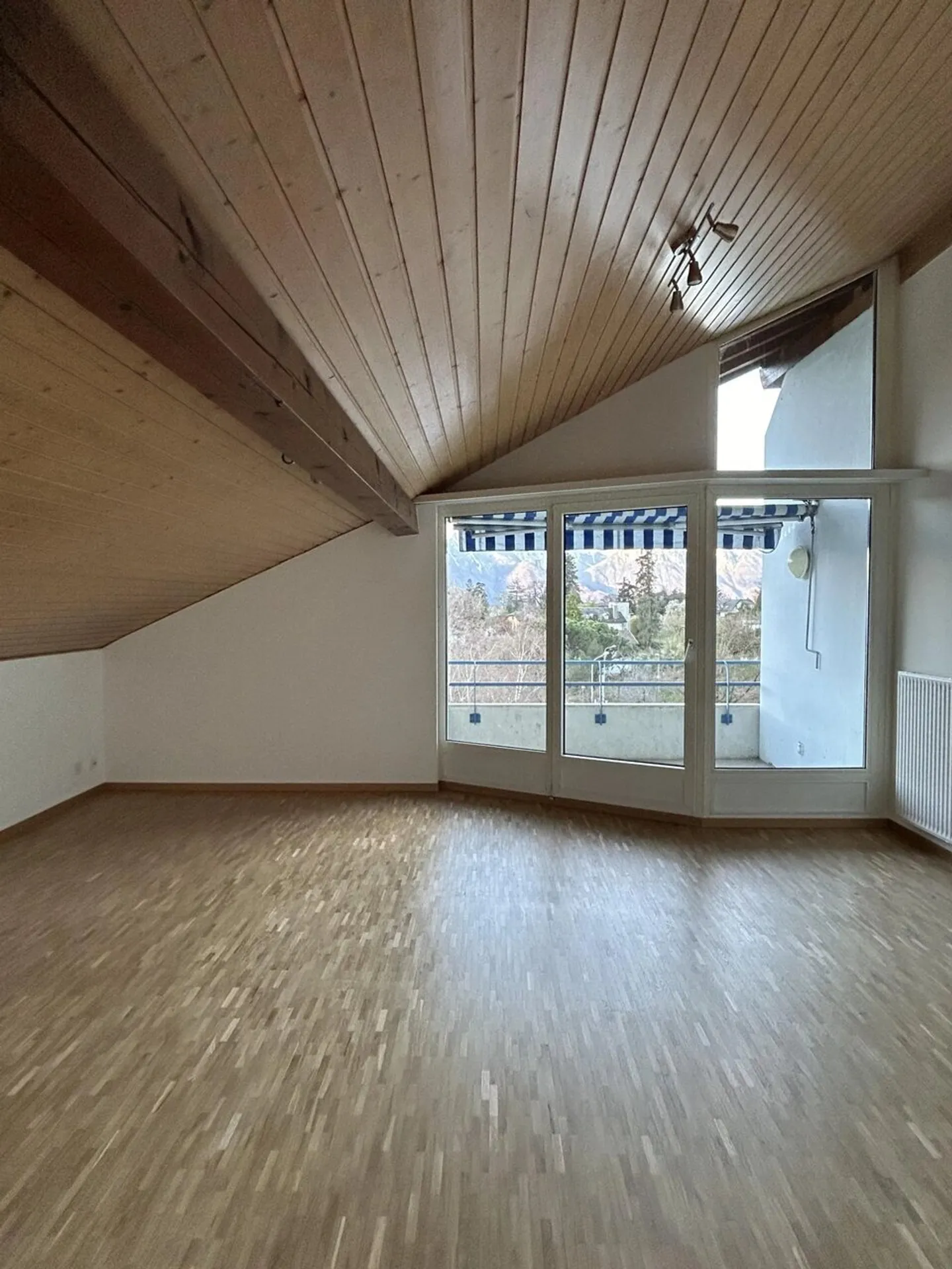 2,5 Zimmer in Baugy s/ Clarens - Photo 3 sur 8