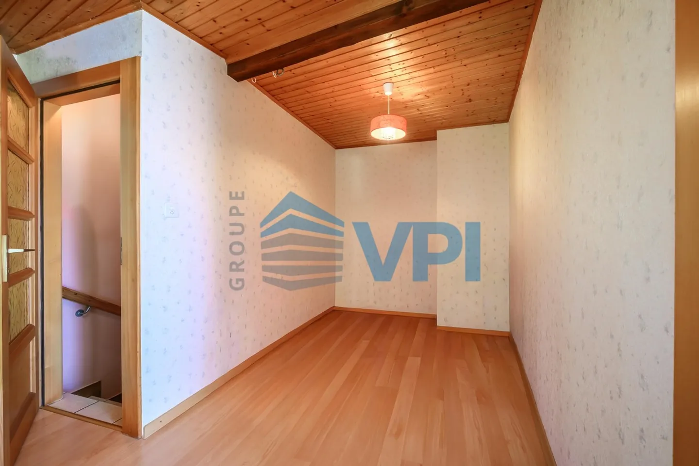 Less than 15 minutes walk from the center of Villars - Photo 5 of 9