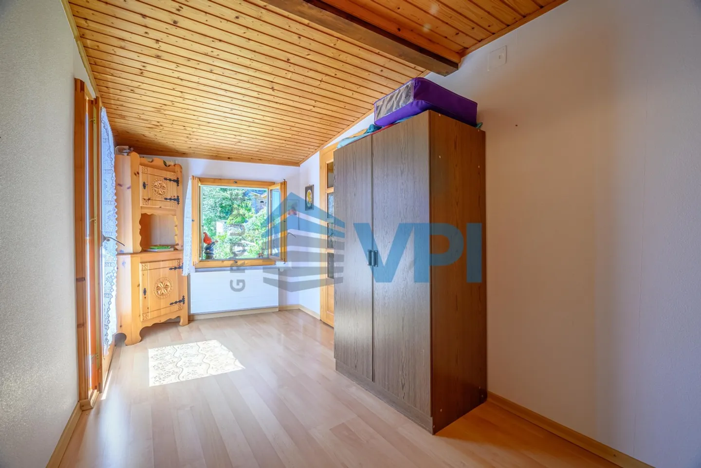 Less than 15 minutes walk from the center of Villars - Photo 3 of 9