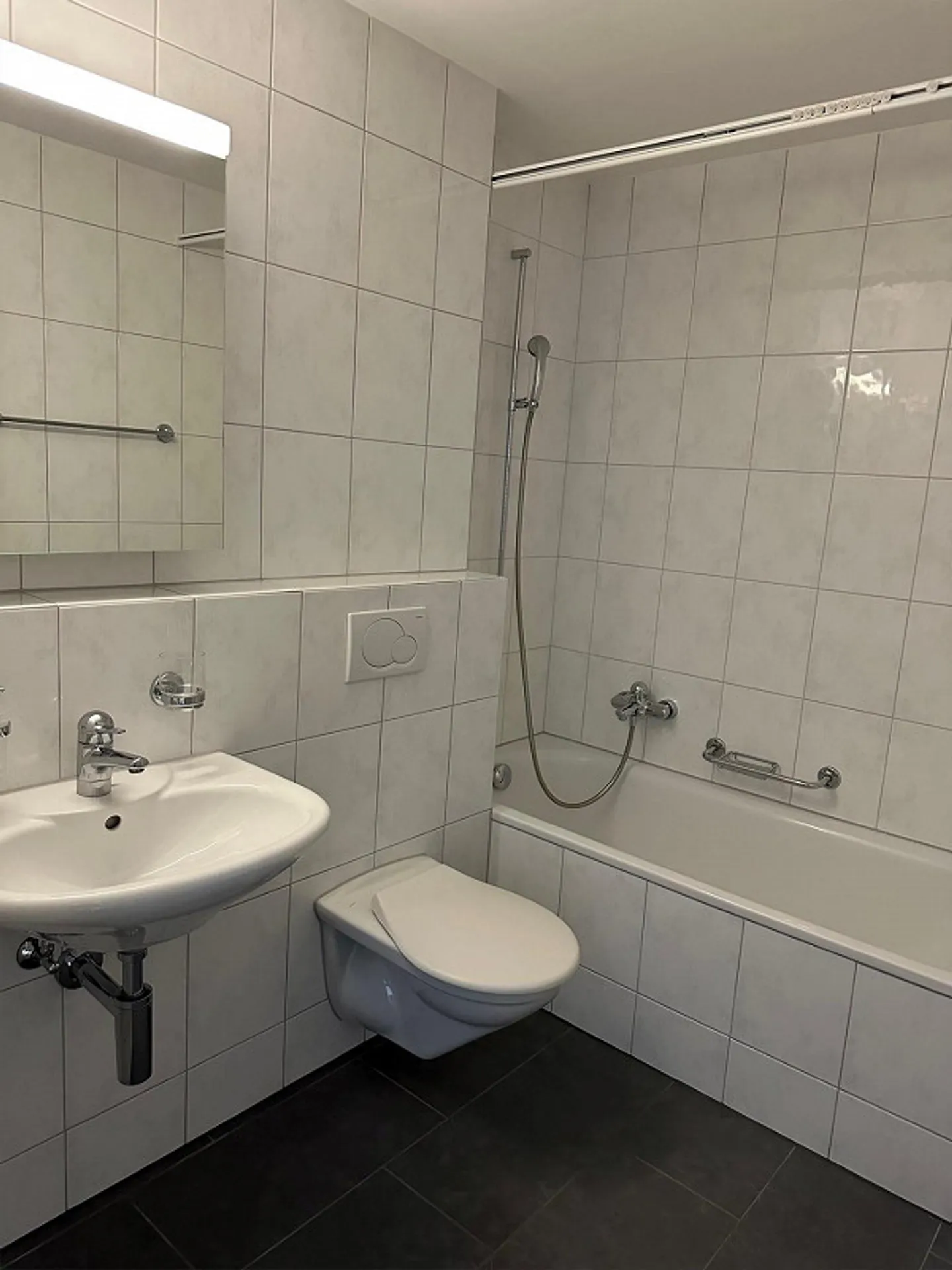 Appartement spacieux au cœur de Seuzach - Photo 5 sur 6