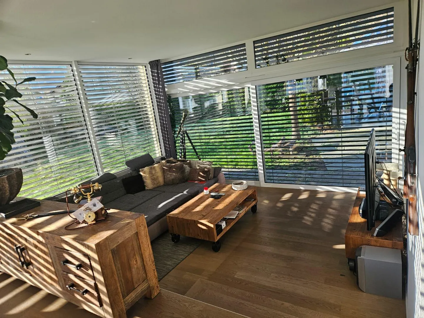 WG room in luxurious apartment - Photo 1 of 5