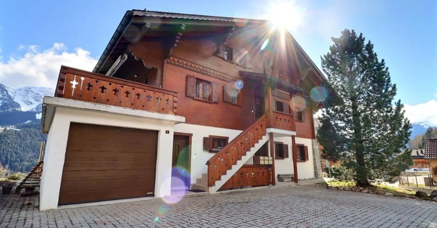 Pleasant duplex penthouse for sale in Château-d'Oex - Photo 2 of 12