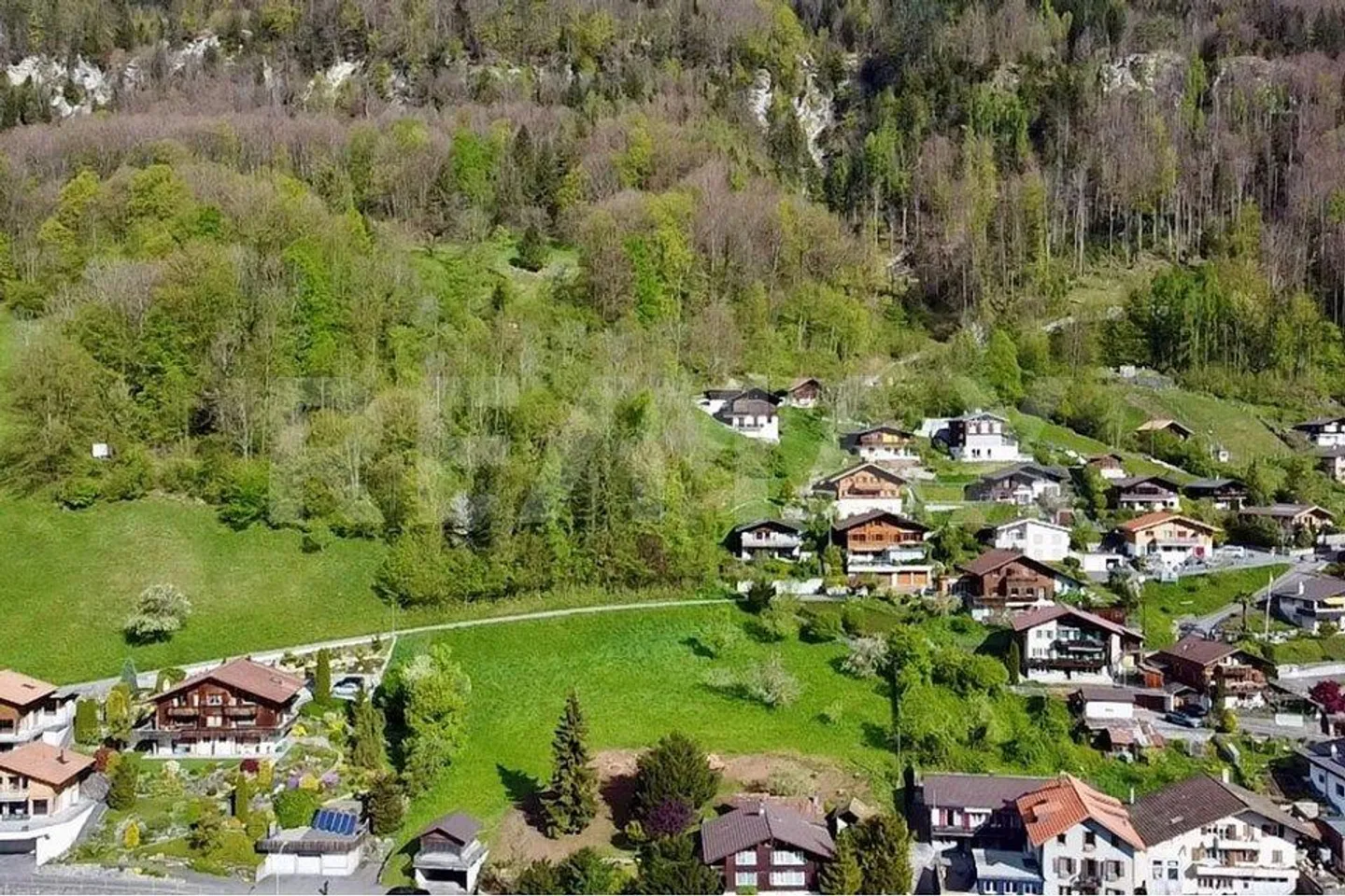 NIEDERRIED - Terreno edificabile W2 con vista lago / residenza principale - Foto 2 di 8
