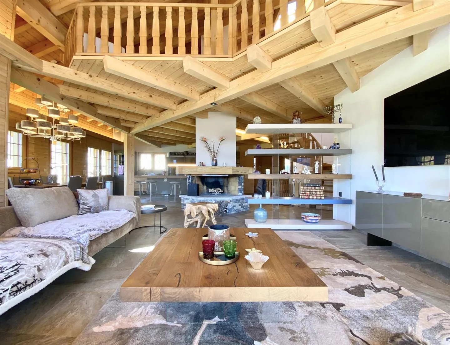Chalet 8,5 Zimmer - Foto 1 von 13
