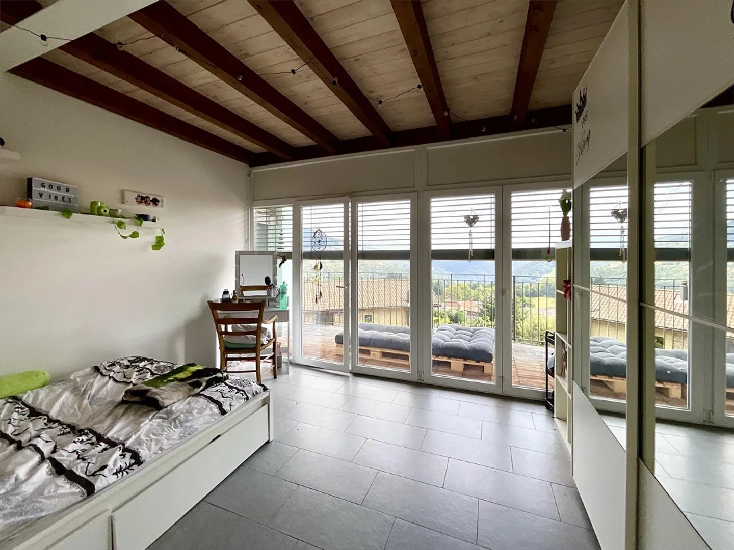 10 MINUTES FROM CASLANO - BEAUTIFUL HOUSE FOR SALE IN THE GREEN - Photo 6 of 13